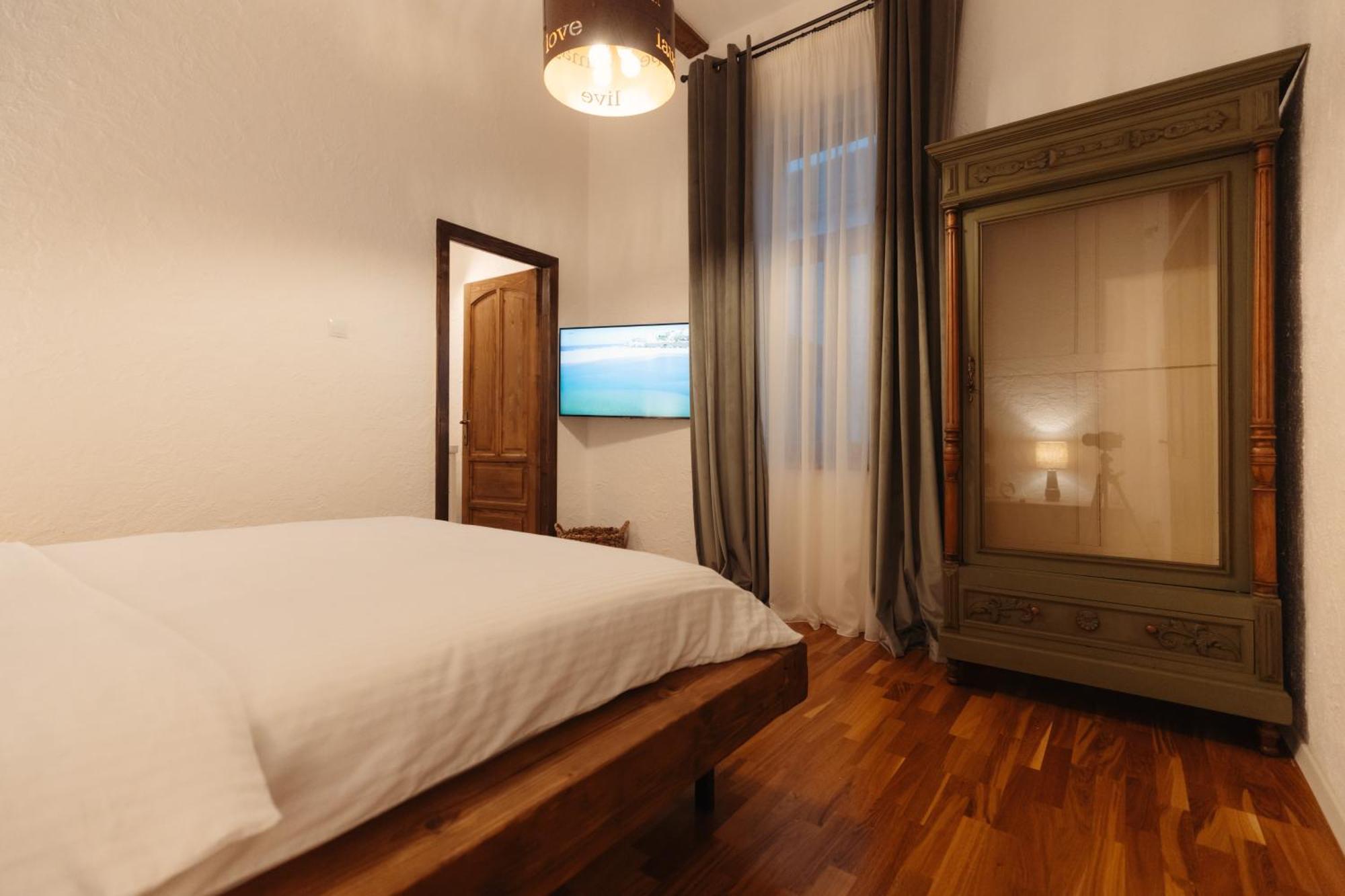 Aparthotel Casa 1901 à Baia Mare Extérieur photo